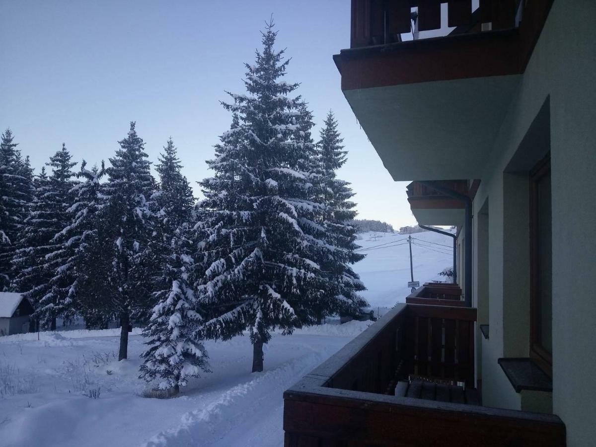 Apartman 17 - 23 Ad Kamzík Dóval